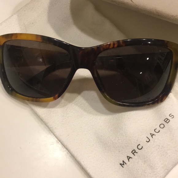 Marc Jacobs Sunglasses main image 8